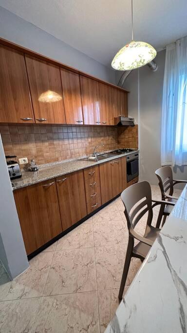 Super House Blloku - 3 Rooms Tirana Extérieur photo